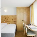 Hotel apartamentowy Wetzlgut 4*
